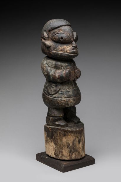 YOROUBA, Nigeria.
Wood, patina of use.
Large...