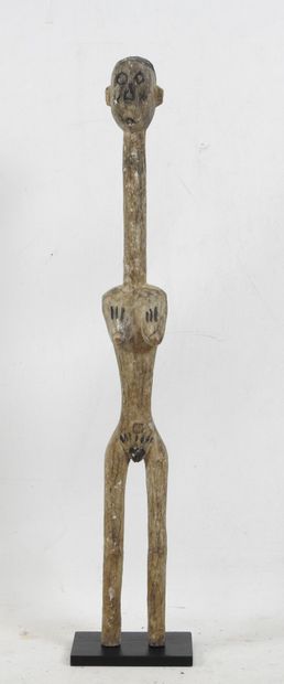 TANZANIA, Tabora region.
Hardwood, pigments.
Minimalist...