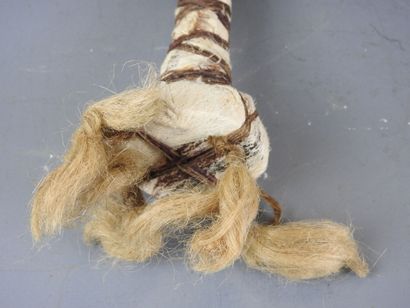 NOUVELLE CALEDONIE : Hache cérémonielle KANAK...