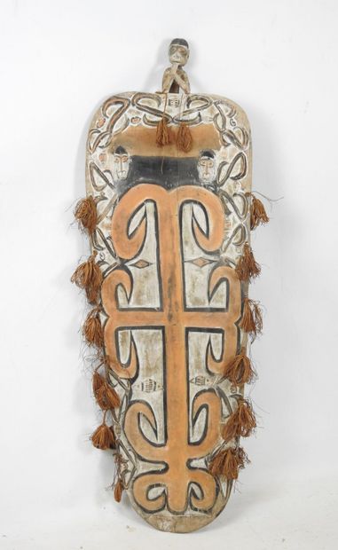 ASMAT, Irian Jaya, Indonesia.
Wood, polychrome...