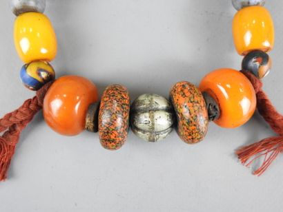 MAROC.
Collier de mariage berbère composé...
