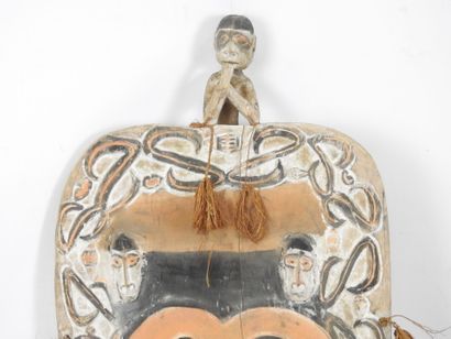 ASMAT, Irian Jaya, Indonesia.
Wood, polychrome...