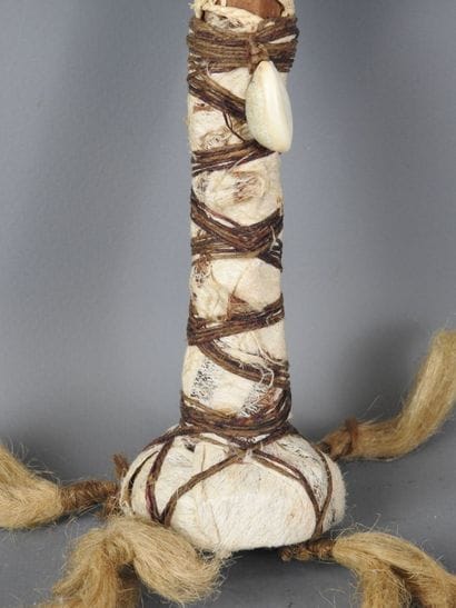 NOUVELLE CALEDONIE : Hache cérémonielle KANAK...