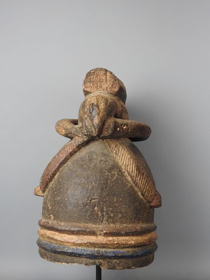 NIGERIA - Yoruba : Wood and pigment helmet...