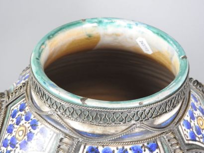 FES, Morocco.
Polychrome earthenware, silver-plated...