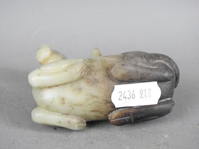 CHINA: Rust-veined jade camel H: 6 - L: 9...