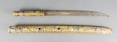 BIRMANIA.
Saber with scabbard, the engraved...