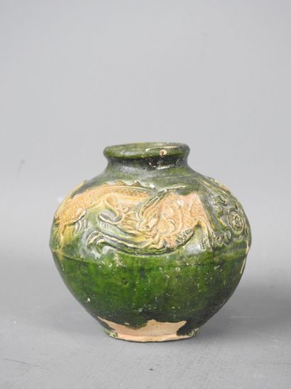 ASIA: Porcelain rectangular covered box with...