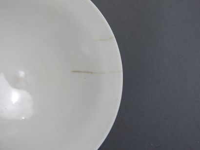 CHINE : Paire de coupelle en porcelaine à...
