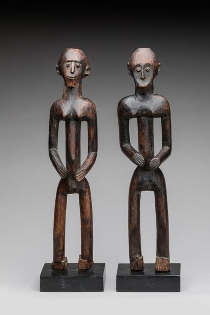 GOUIN, Burkina Faso.
Bois, patine brun-foncé.
Couple...