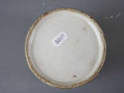 CHINA - Canton: Porcelain cylindrical covered...