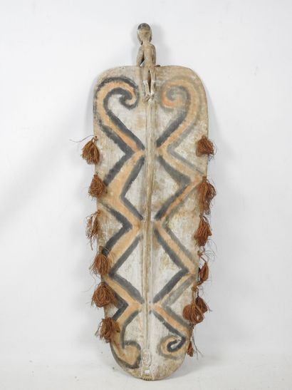 ASMAT, Irian Jaya, Indonesia.
Wood, polychrome...