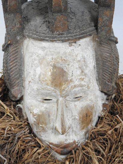 IBO, Nigéria : Bois dur pigment et fibres...