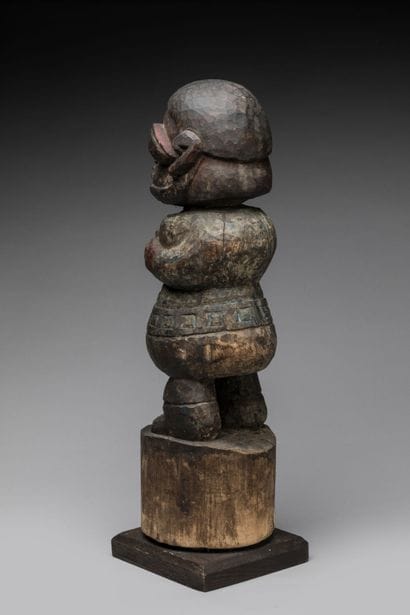 YOROUBA, Nigeria.
Wood, patina of use.
Large...
