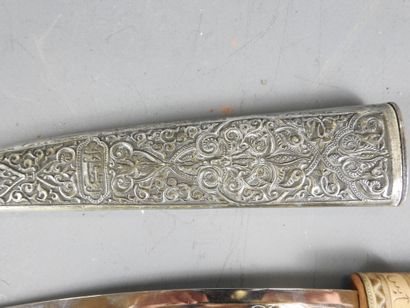 Oriental sword, engraved iron blade, silver-plated...