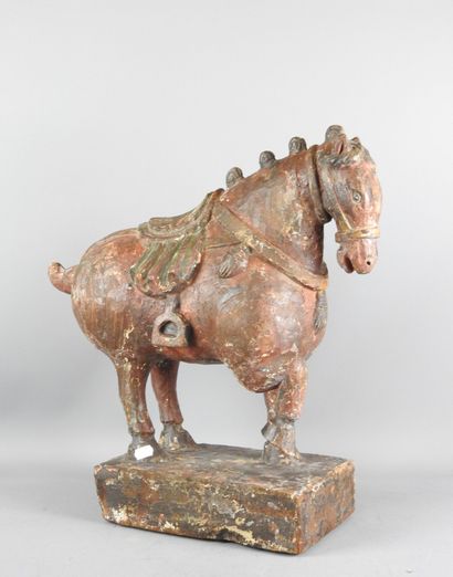 CHINE : Cheval en bois, traces de polychromie,...