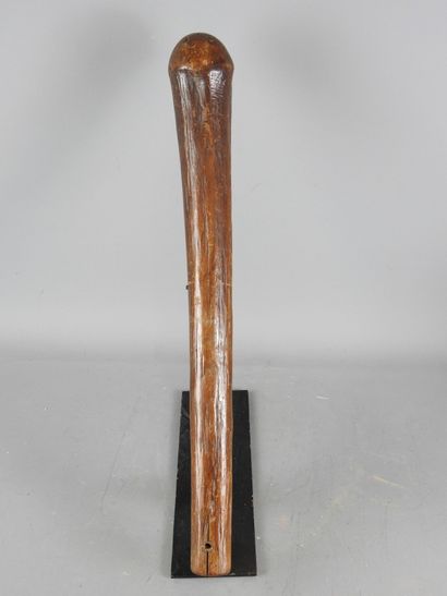 KANAK, Nouvelle Calédonie.
Bois dur, patine...
