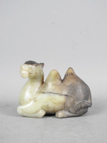 CHINA: Rust-veined jade camel H: 6 - L: 9...