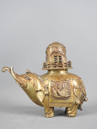 ASIE du SUD EST : Brûle parfum en bronze...
