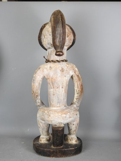GABON - PUNU: Statue in wood and pigments,...
