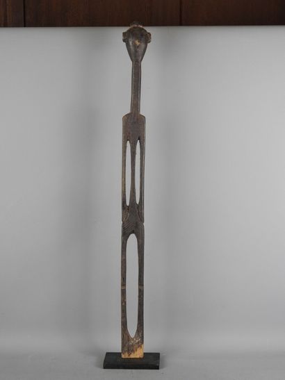 TANZANIA, Tabora region.
Hardwood, pigments.
Stylized...