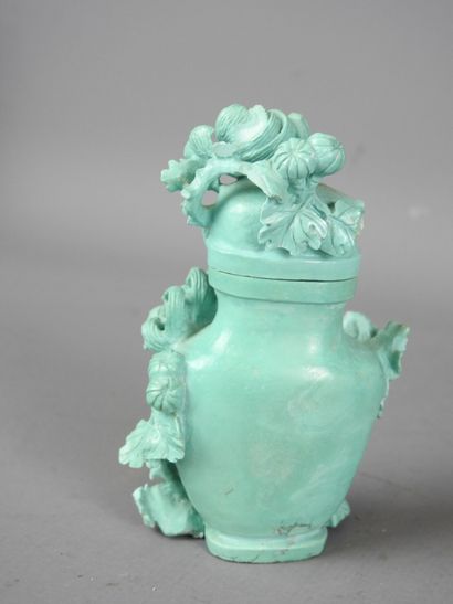 ASIA: Double glass snuffbox decorated with...