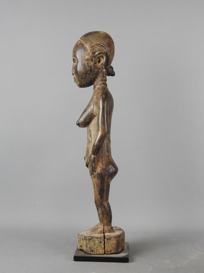 Abron - Côte d'Ivoire. Bois dur patine brun...