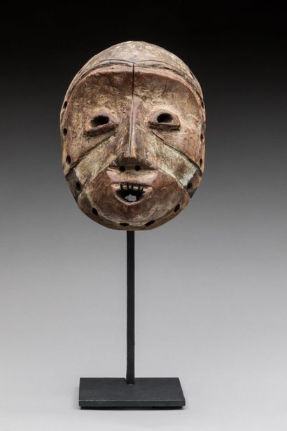 Miniature grade mask, LEGA, Democratic Republic...