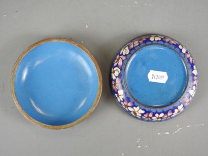 CHINA: Two circular covered boxes in cloisonné...