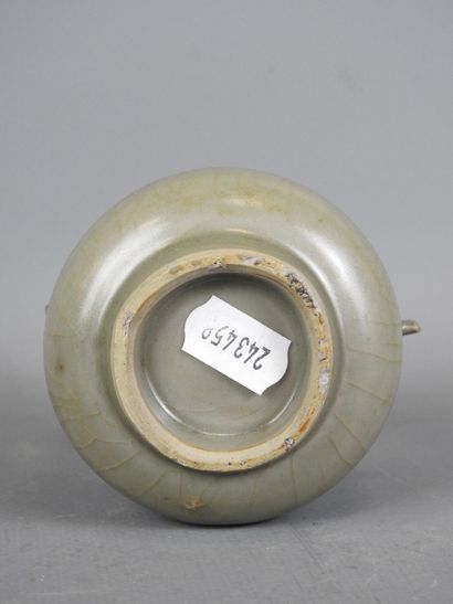 CHINA: Reunion of a small celadon cracked...