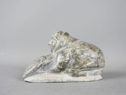 ART INUIT : Homme tenant un poisson. Sculpture...