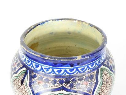 MAROC - Fès : Vase balustre en céramique...