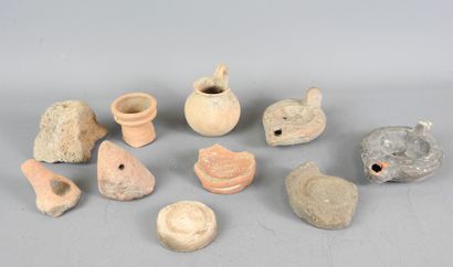 Lot of archaeological terracotta objects...