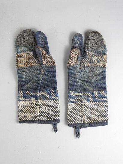 JAPAN: Sashiko fireman's hood and gloves...