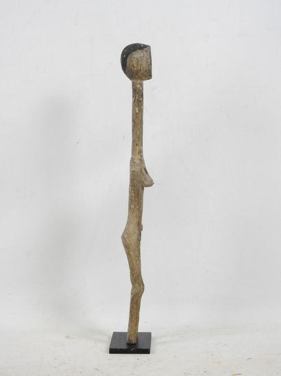 TANZANIA, Tabora region.
Hardwood, pigments.
Minimalist...