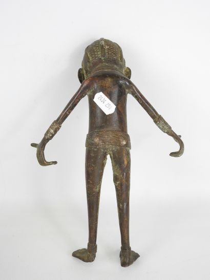 BAMOUN - Cameroon : Bronze statuette of a...