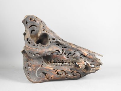 DAYAK, Indonesia
Antique carved and chiseled...