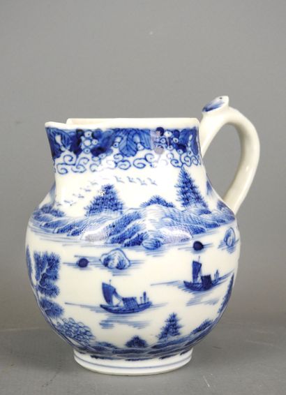 CHINA: Small blue-white porcelain coffee...