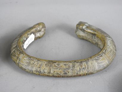 Afrique de l'Ouest : Lot composé de 9 bracelets...