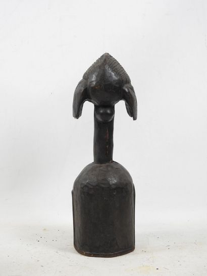 MUMUYE : Masque d'épaule en bois sculpté...
