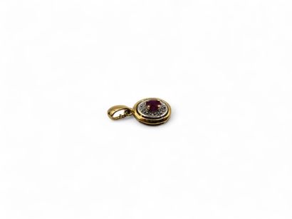 Oval pendant in yellow and white gold 750...