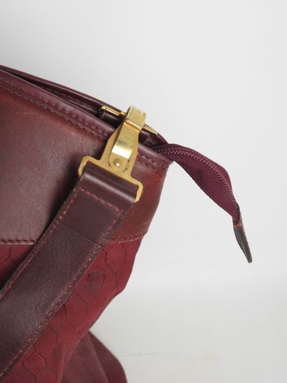 CHRISTIAN DIOR - Paris. Sac de voyage en...