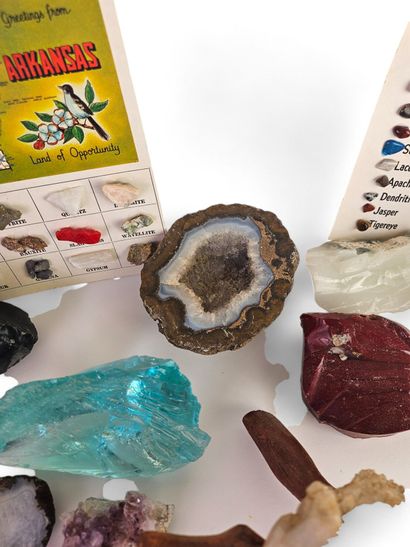 Batch of rough minerals, pieces of colored...