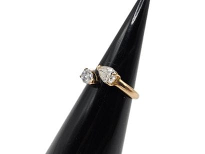 Toi et Moi ring in 750-millimeter pink gold...