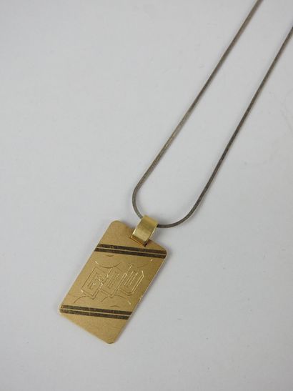 Engraved God pendant in 750/1000th yellow...