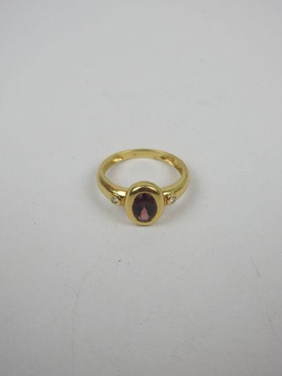 RING in yellow gold 750/1000th set with one...