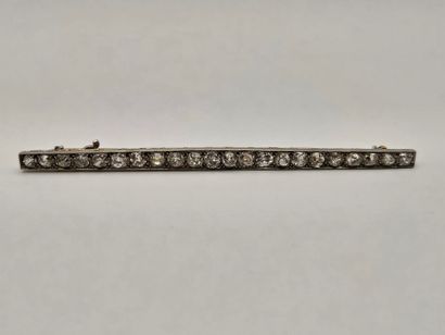 18K (750°/°°) white and yellow gold barrette...