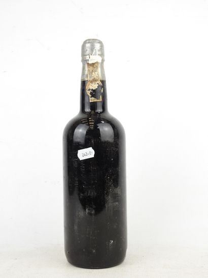 1 bottle Porto Butler nephew, Vasconcellos...