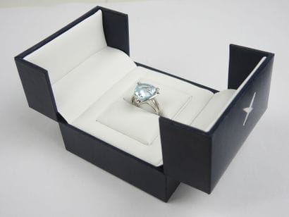 Mauboussin, mes couleurs à toi: 18ct white...