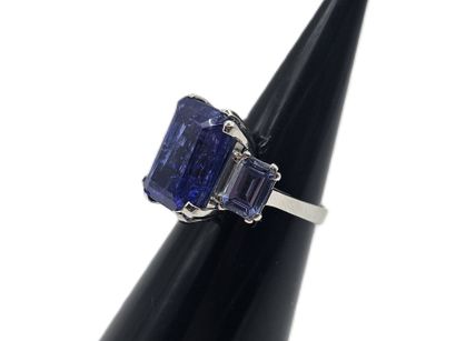 Trilogy cocktail ring in 750 thousandths...